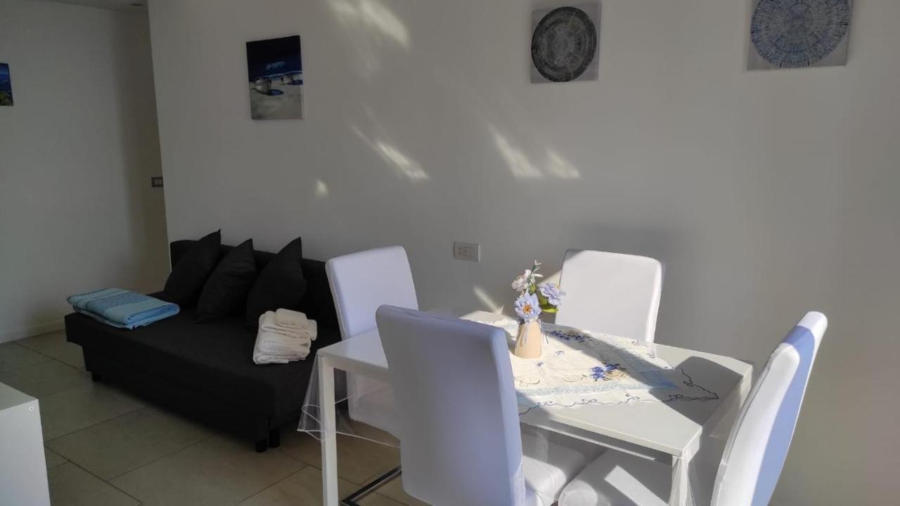 La Dimora Delle Sirene Apartment Salerno Exterior foto
